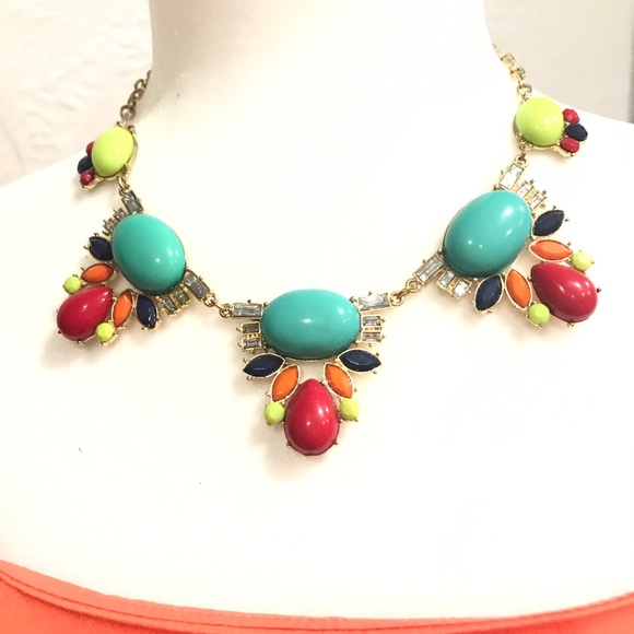 Ann Taylor Jewelry - Bright, bold and super fun statement necklace